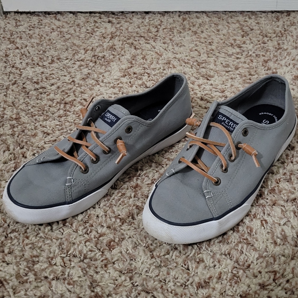 Sperry's sneakers